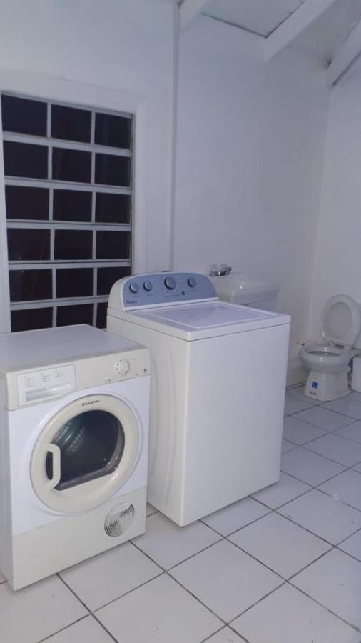 Calinago Friendly Family Sxm Bed and Breakfast Philipsburg  Buitenkant foto
