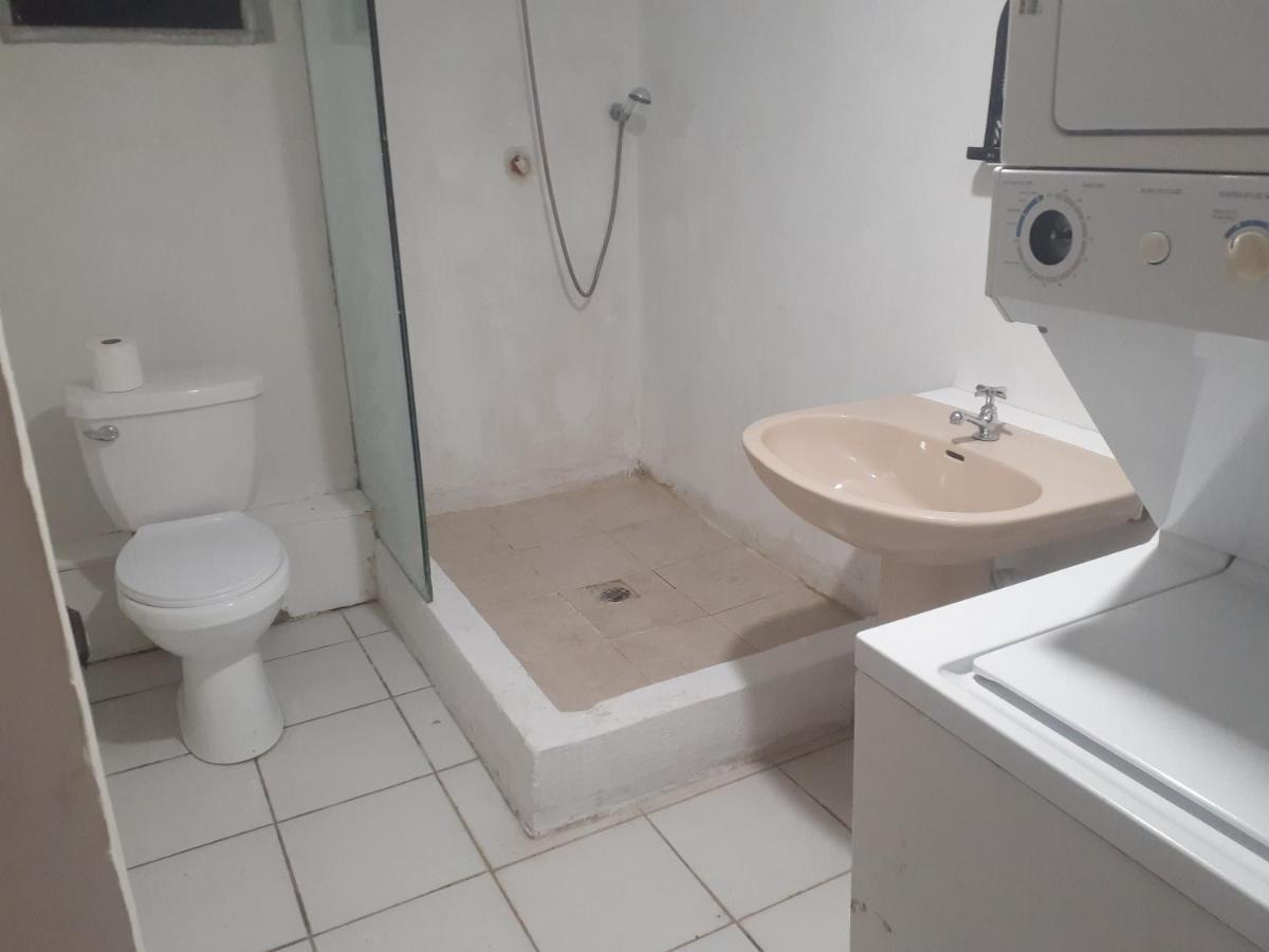 Calinago Friendly Family Sxm Bed and Breakfast Philipsburg  Buitenkant foto