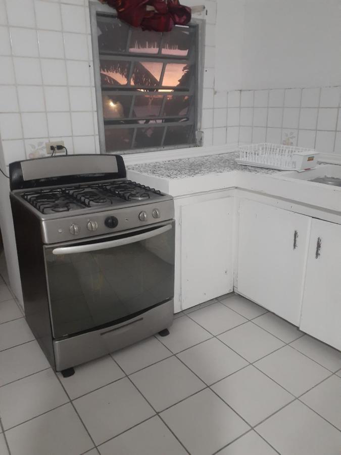 Calinago Friendly Family Sxm Bed and Breakfast Philipsburg  Buitenkant foto